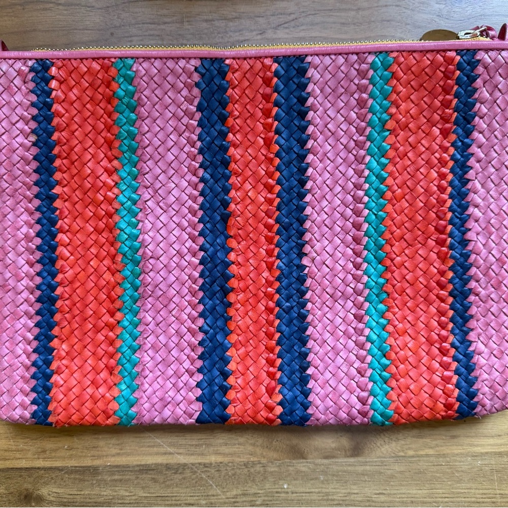 EUC Rare Clare V woven striped clutch with tabs - Picture 4 of 6